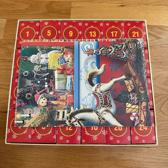 NIB Advent Calendar Jigsaw Puzzle Christmas Shop 1000 Piece - Picture 5 of 10